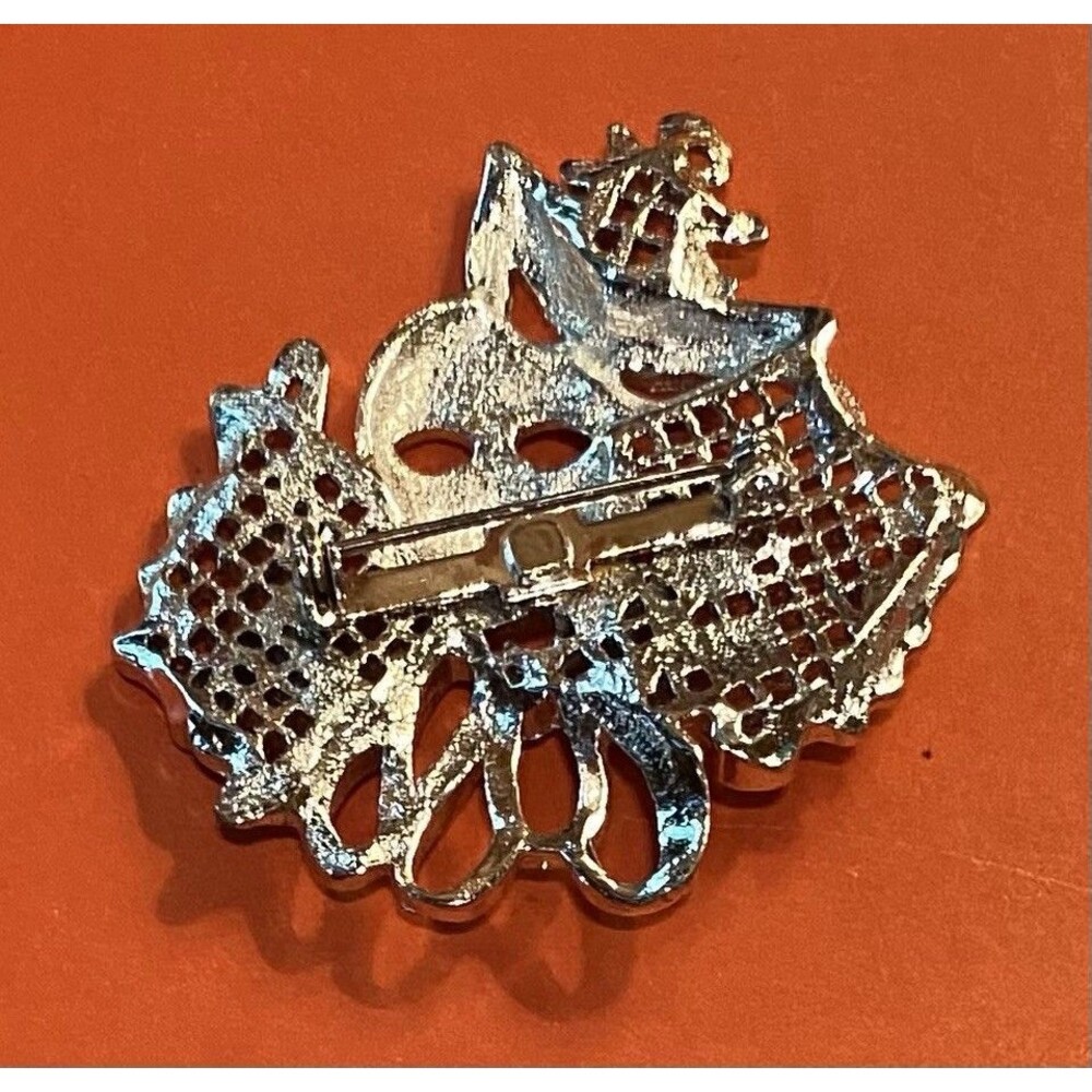 Vintage Women’s Brooch Pin Mardi Gras Silver Tone 1.75” - Picture 2 of 3